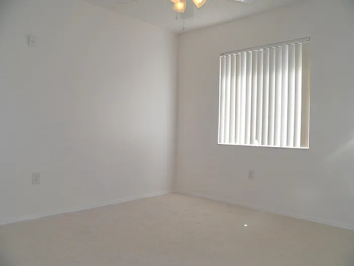 411 Abigail Rd — Photo 8