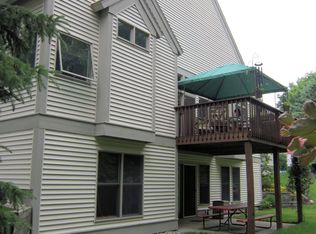 17948 Wildwood Springs Pkwy, Spring Lake, MI 49456