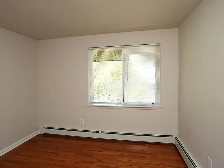 Parkside Apartments — Photo 8