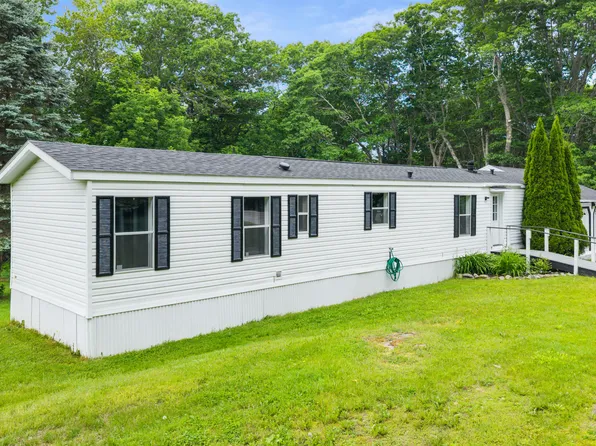 516 E Pond Road, Nobleboro, ME 04555