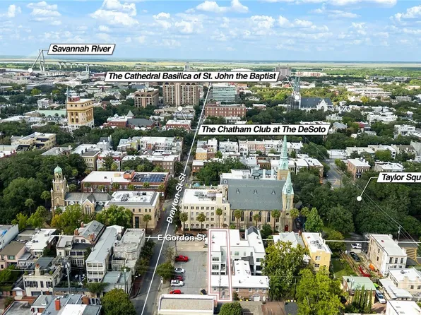 105 E Gordon Street, Savannah, GA 31401
