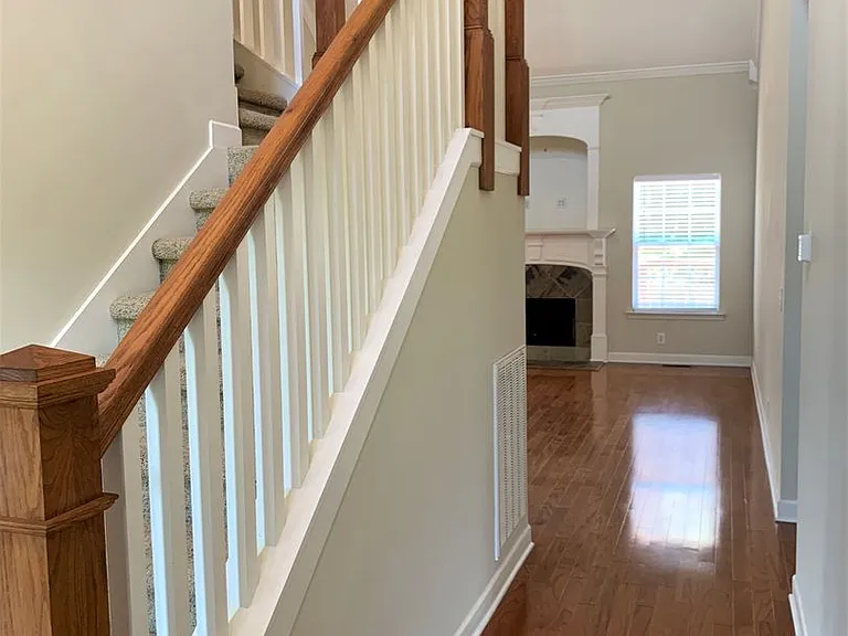 320 Foundry Cir — Photo 4