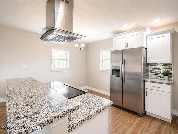 5th image of 2394 Saint Dunston Ln