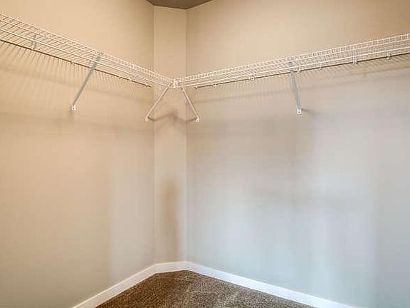 walk in closet