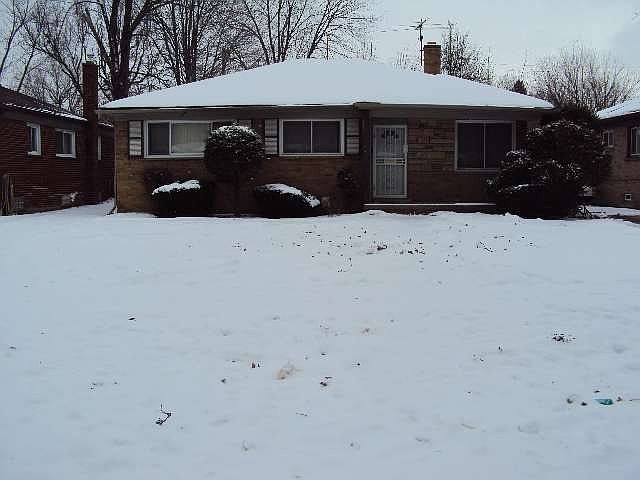 1st image of 21926 Marlow St