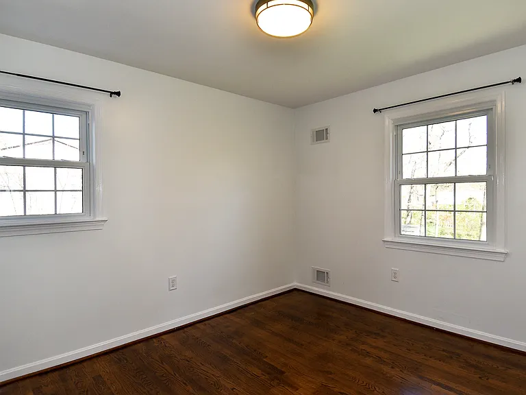 9309 Reef Ct — Photo 34