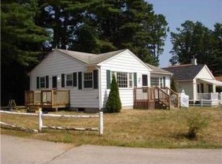 2 Cranberry St, Wells, ME 04090