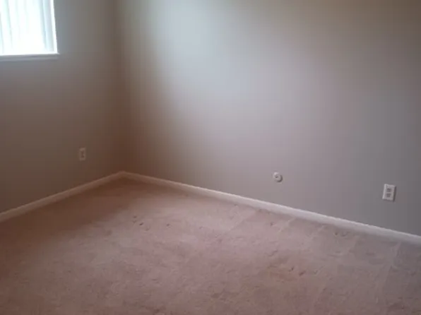 1637 S Riverside Ave, Saint Clair, MI