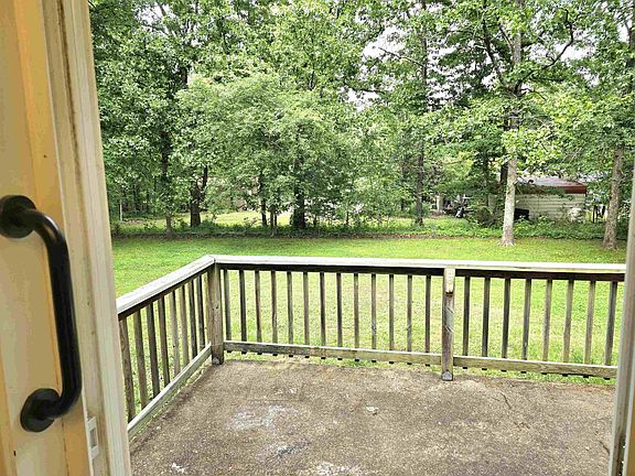 2nd image of 606 Dove Ln