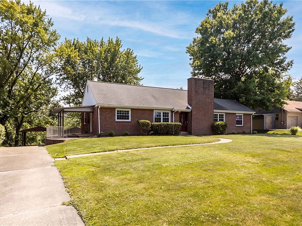 1st image of 407 Vineyard Dr