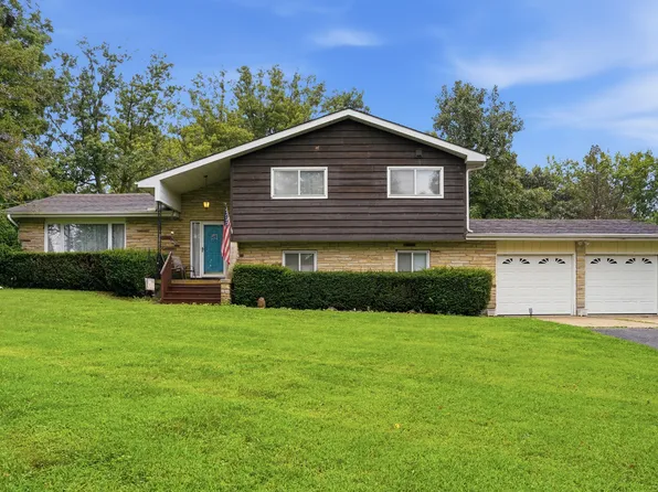 23853 Hazel Rd, Sterling, IL 61081