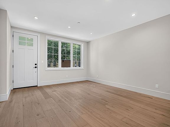 4th image of 372 92nd St #1B