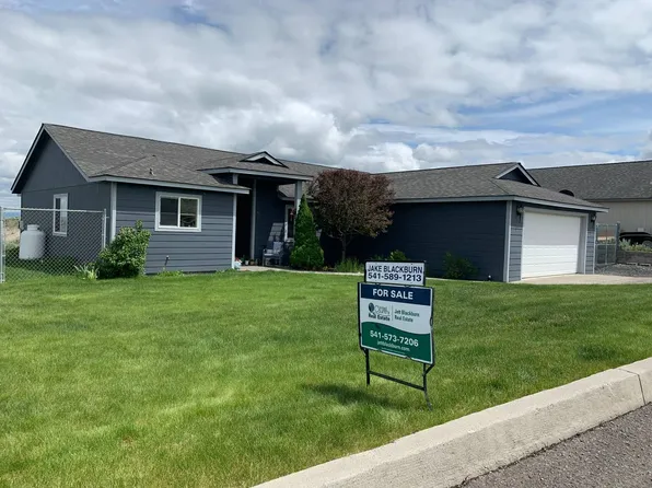 507 Dapple Grey Rd, Hines, OR 97738