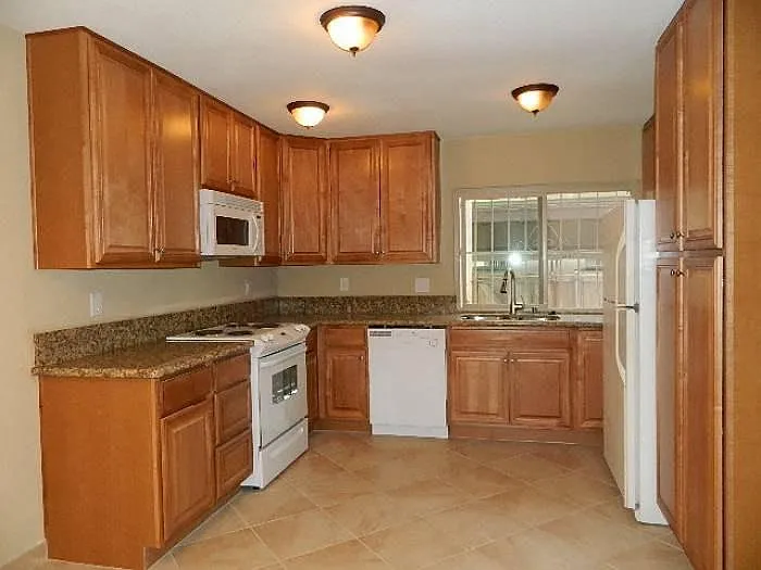 1739 Rios Ave #C — Photo 3
