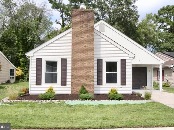 13 Scarborough Way, Southampton, NJ 08088