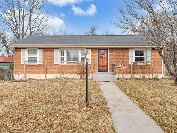 5001 Hildebrand Rd NW, Roanoke, VA 24012