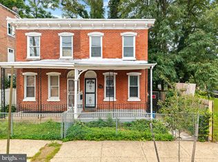 104 E Pastorius St, Philadelphia, PA 19144