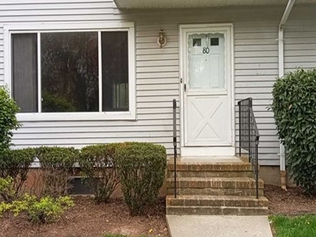 1st image of 80 Woodland Dr