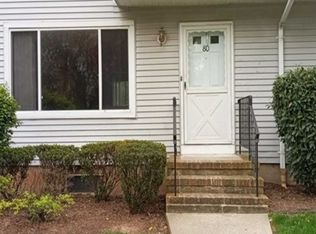 80 Woodland Dr, Roselle, NJ 07203