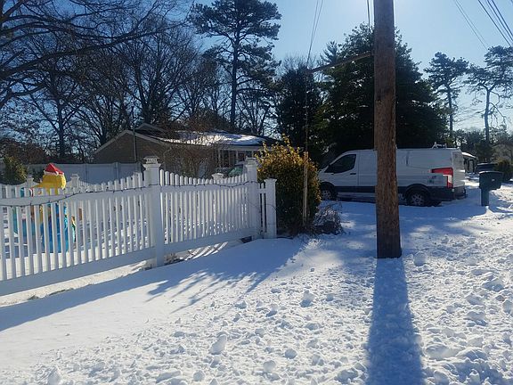 2nd image of 35 Milford Dr