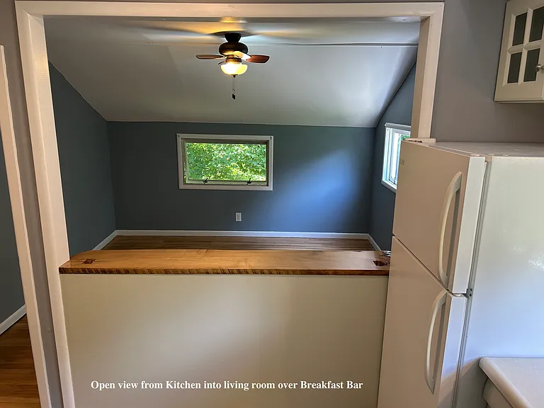 Opening from kitchen to living room