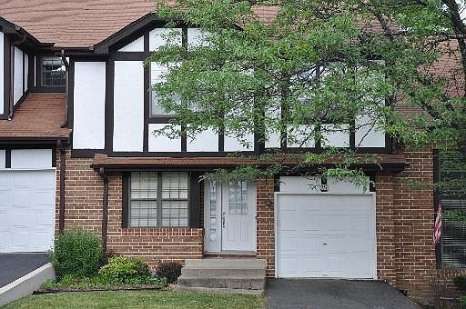 1st image of 311 Carriage Way
