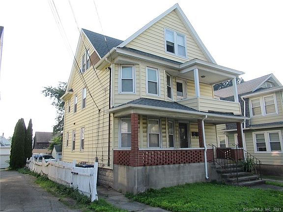 3rd image of 807 Brewster St #809