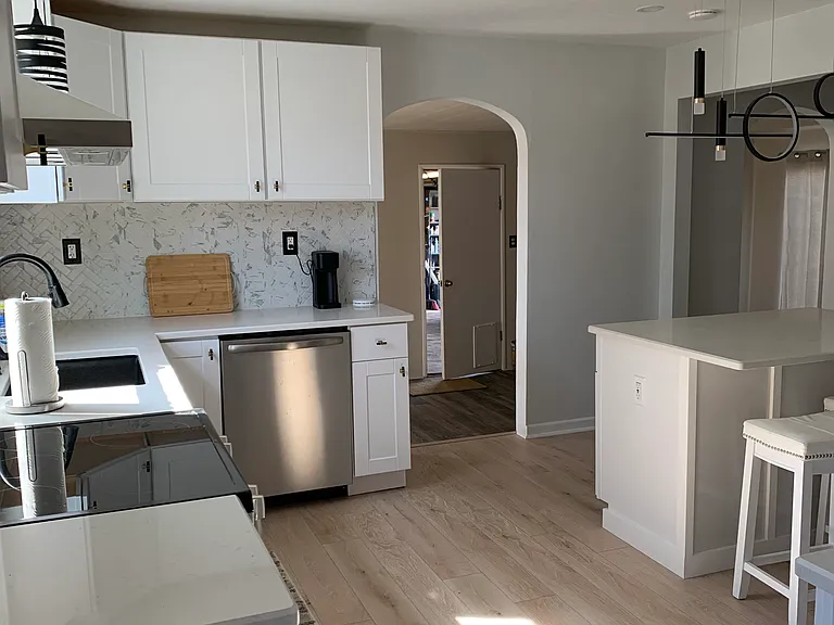 145 Miller St — Photo 20