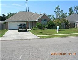 2nd image of 414 Pine Crest Cir