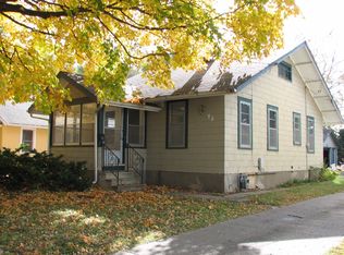 705 N 4th Ave E, Newton, IA 50208
