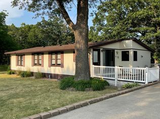 114 N East St, Blue Earth, MN 56013