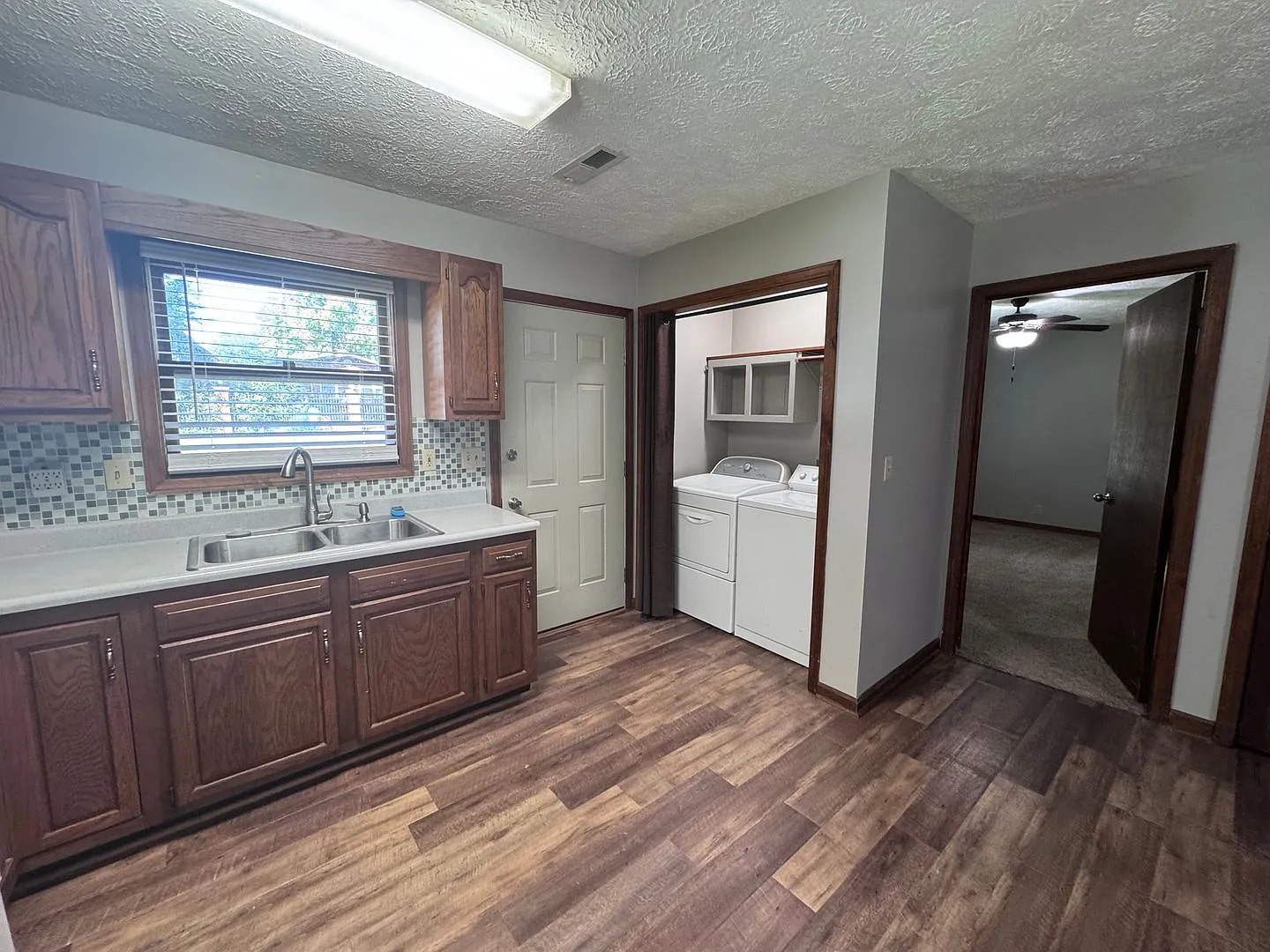 129 Herzog Ln — Photo 4