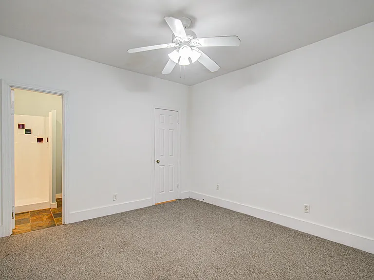 5419 Gulfton St #G — Photo 10