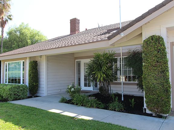 2nd image of 1316 Longhorn Dr
