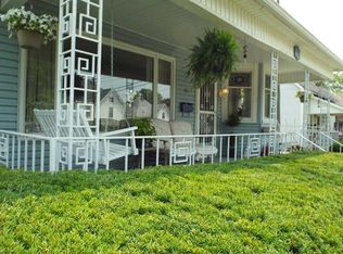 321 W 10th St, Rushville, IN