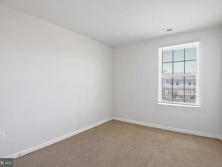 37 Arlotta St #37 — Photo 22