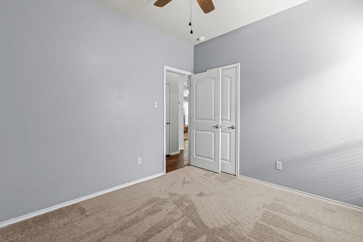 8624 Yosemite Trl — Photo 4