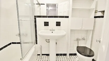 Rented by Park Property Advisors