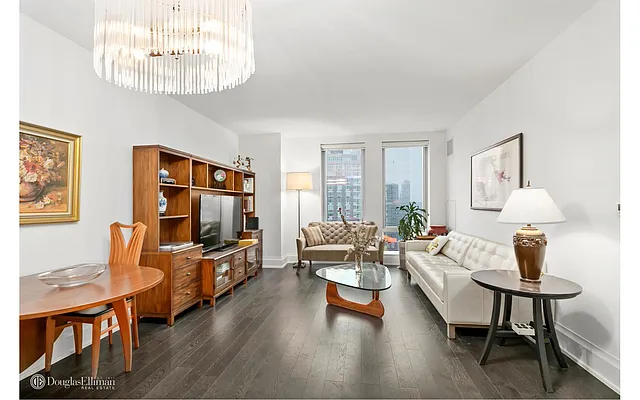 Rented by Douglas Elliman | media 35