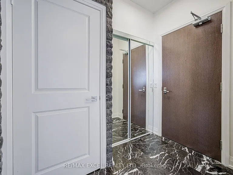 85 N Park Rd S #705 — Photo 7