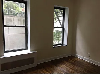 Rented by Salon Realty Corp