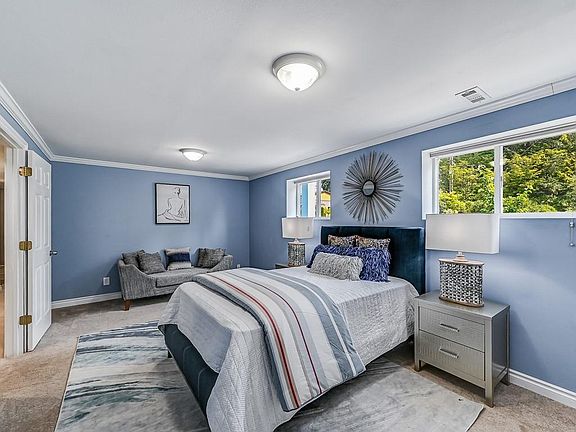 2nd image of 15847 37th Ave NE