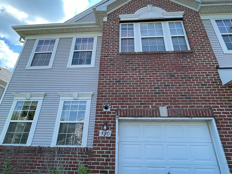 330 Fountayne Ln — Photo 15