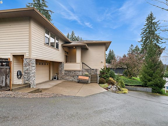 2nd image of 10137 SW Lancaster Rd