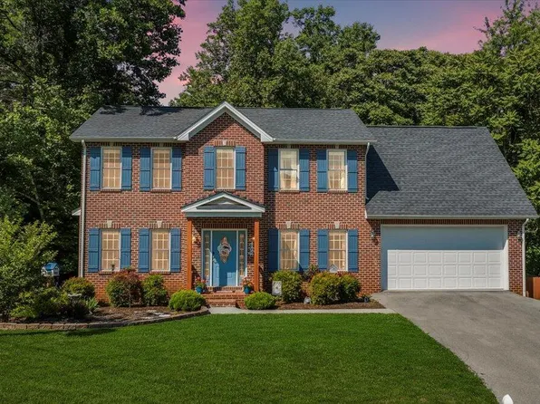 6178 Steeplechase Dr, Roanoke, VA 24018