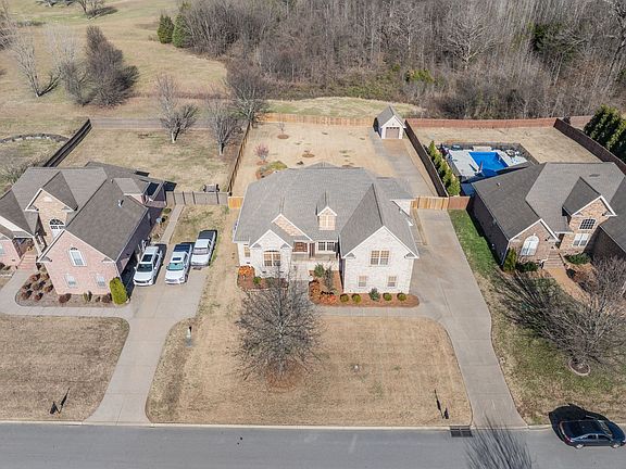 3rd image of 1019 Berkshire Blvd
