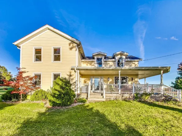8733 160th AVENUE, Bristol, WI 53104
