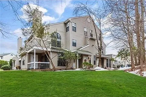 5003 Stonehedge Rd — Photo 3