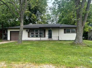 830 W 39th Ave, Hobart, IN 46342