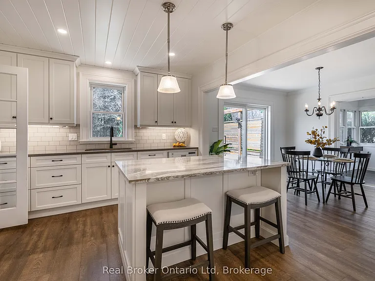 303022 Grey Ave #15 — Photo 16